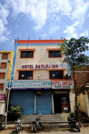 Hotel Satluj Inn